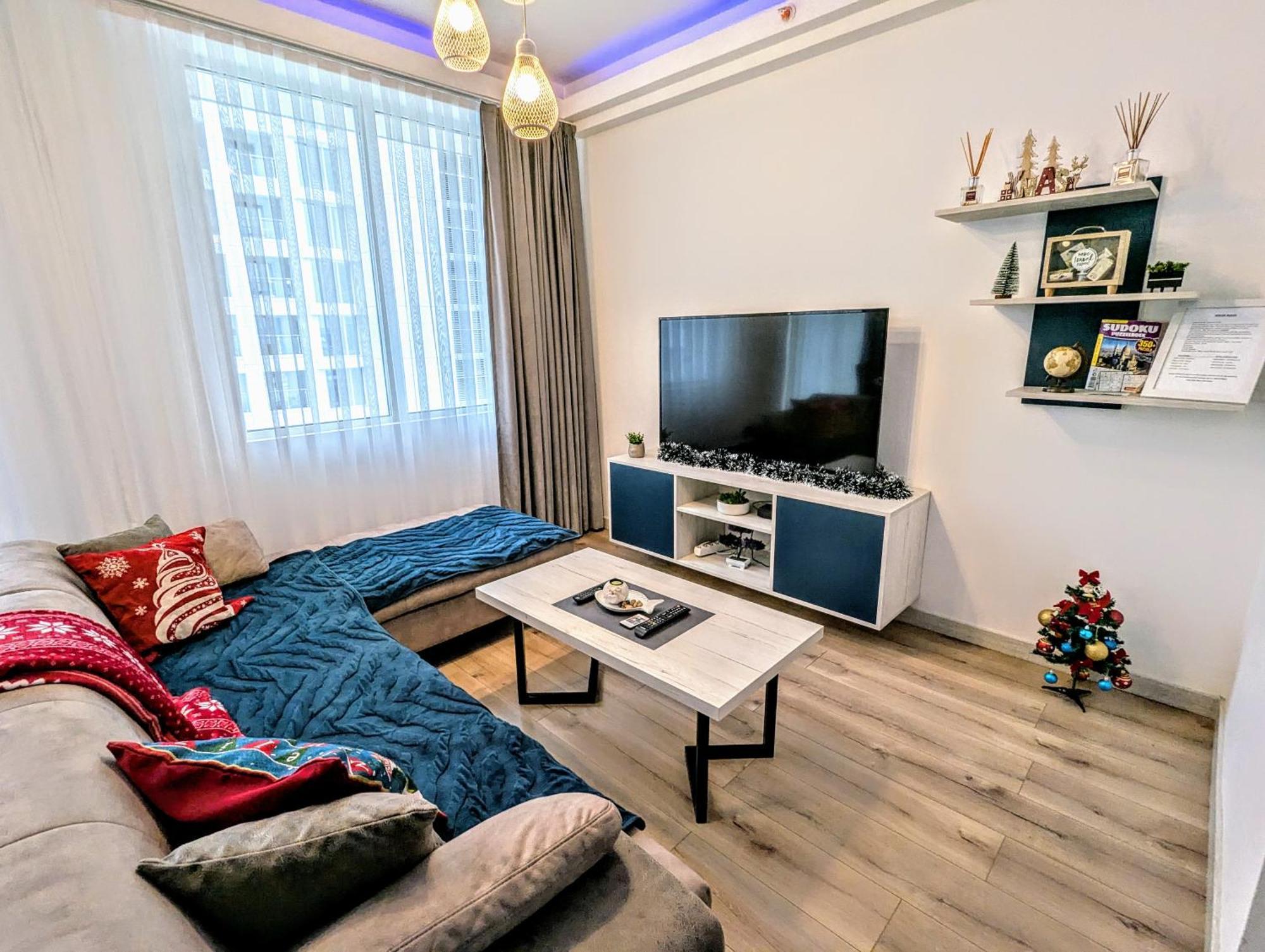 16Th Floor Sky View Condo With Pool And Fitness スコピエ エクステリア 写真